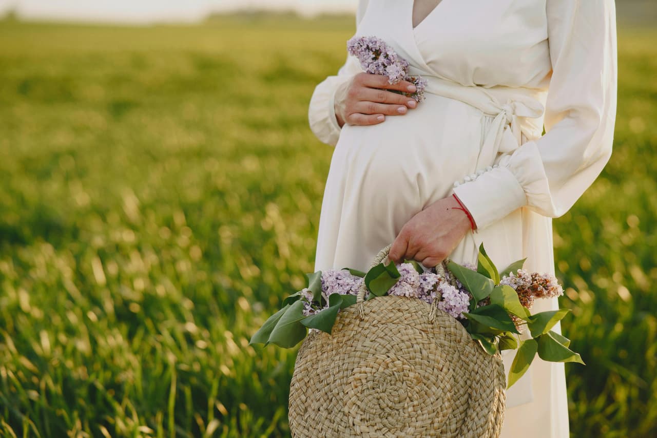 Gravidklänning sommar: 6 vanliga klänningar som också funkar