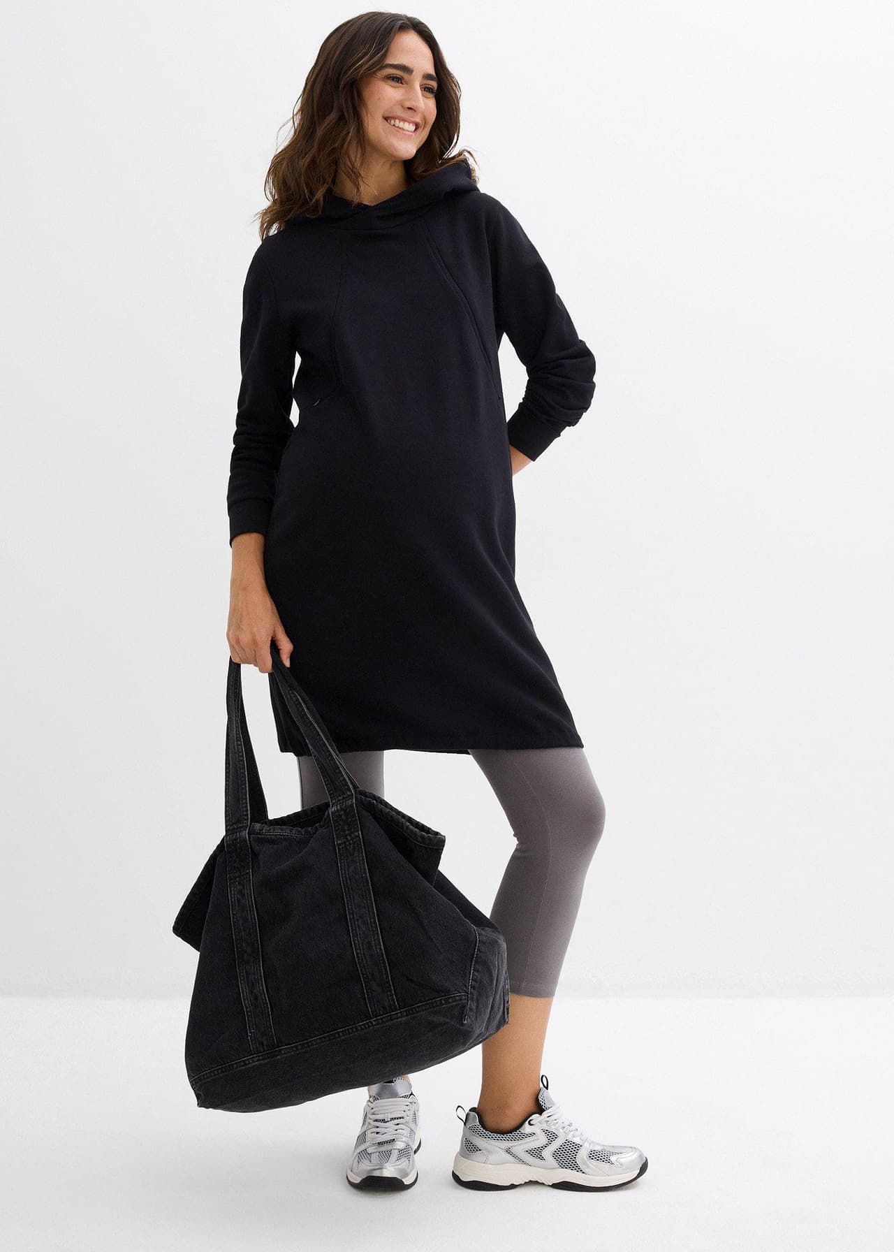 Mammaklänning med amningsöppning, i sweatshirtmaterial av ekologisk bomull