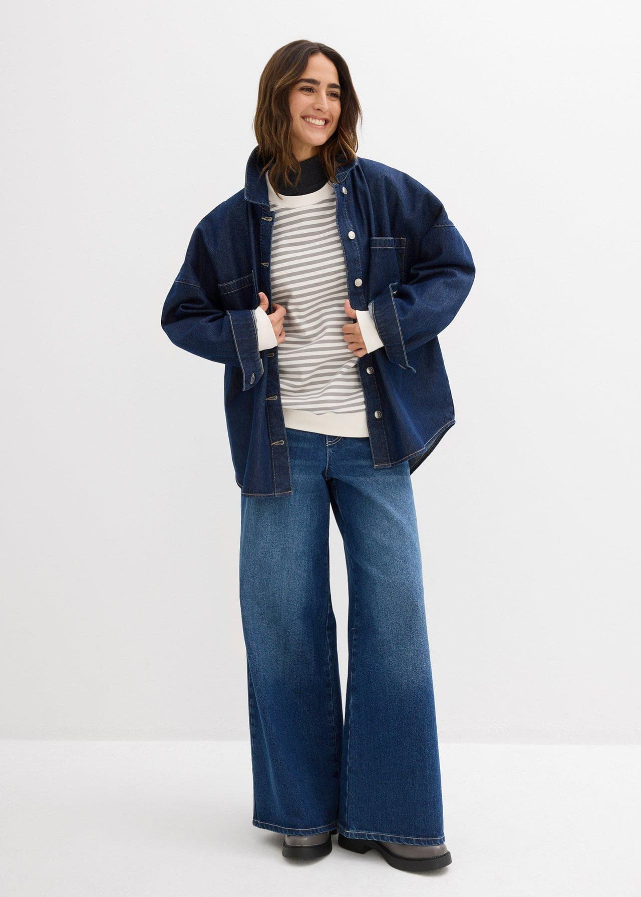 Mammasweatshirt med amningsfunktion  av ekologisk bomull