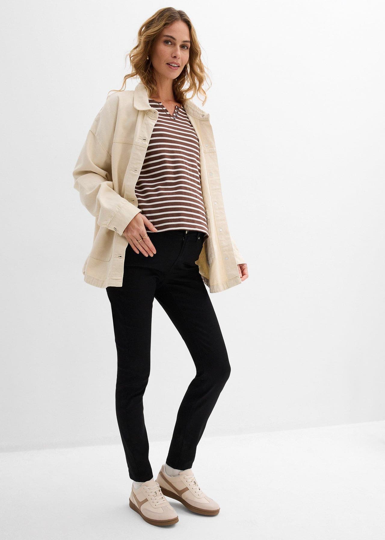 Superstretchiga mammajeans för graviditeten och första tiden med bäbis