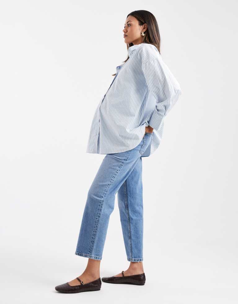 ASOS DESIGN Graviditetsankelsporande bekväma stretch raka benjeans i mid blue från ASOS Maternity - bild 2